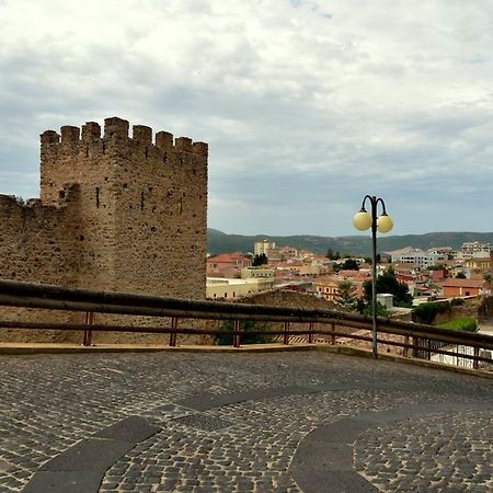 B&B Castello Salvaterra Иглесиас Екстериор снимка