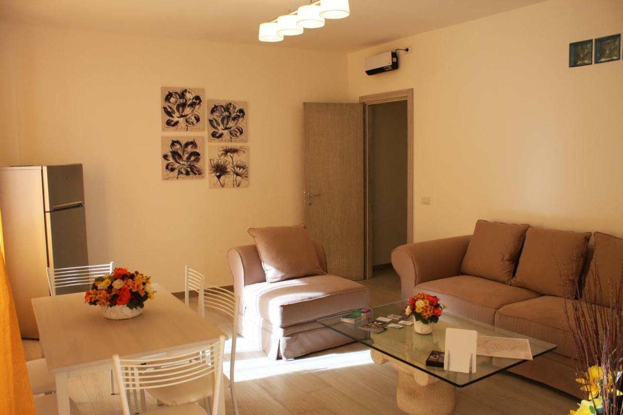 B&B Castello Salvaterra Иглесиас Екстериор снимка